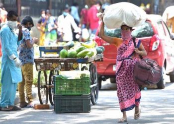 লকডাউনে ক্ষতি কৰা লোকসকললৈ বাৰশ কোটি টকাৰ ক্ষতিপূৰণৰ পেকেজ ঘোষণা, ক’ত?