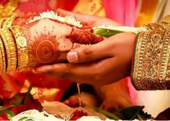 শোকাৱহ! দৰাক মাল্যবৰণ কৰাৰ সময়তে অসুস্থ হৈ পৰিল কইনা, মৃত্যুও হ’ল, তাৰপাছত….