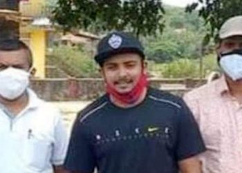 লকডাউনৰ সময়ত অনুমতিপত্ৰ অবিহনে গোৱালৈ যাত্ৰা কৰি আটক হ’ল এইজন নৱাগত ক্ৰিকেট তাৰকা!