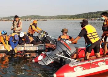 ভৰা নৈত বুৰিল যাত্ৰী ভৰ্তি নাও, ৪ জন নিহত,৭ জন সন্ধানহীন