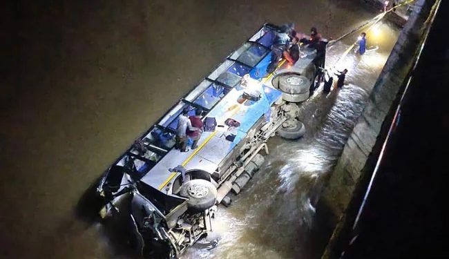 6 Dead After Bus Carrying 21 Passengers Falls Into River