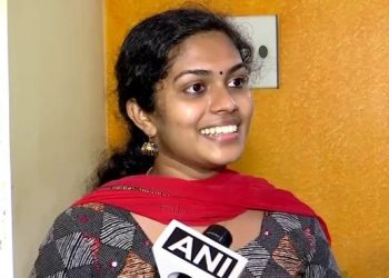 Kerala Construction Labourer's Daughter Cracks UPSC Exam