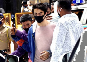 Aryan Khan back home