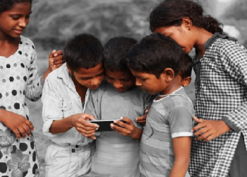 Students without smartphone