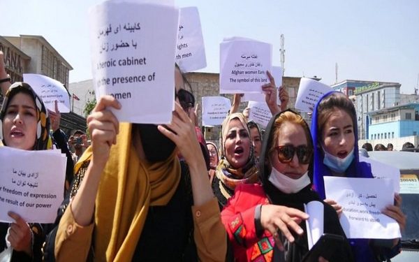 Afghan women protest again world silence