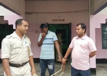 ভুৱা মাৰ্কশ্বিটেৰে টেট শিক্ষক হিচাপে নিযুক্তি পোৱা চাৰিজন শিক্ষকক আটক কৰিলে আৰক্ষীয়ে