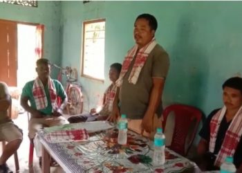 বৰজুৰি কাৰ্বিগাঁৱত কাৰ্বি উগ্ৰপন্থী কে পি এল টিৰ যুদ্ধ বিৰতি গোটৰ  বিশেষ সভা