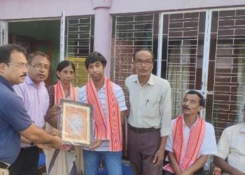 আই আই টিত উচ্চ শিক্ষা গ্ৰহণৰ বাবে নিৰ্বাচিত ভাৰ্গৱ প্ৰতীম নাথক যোগী সন্মিলনীৰ অভিনন্দন