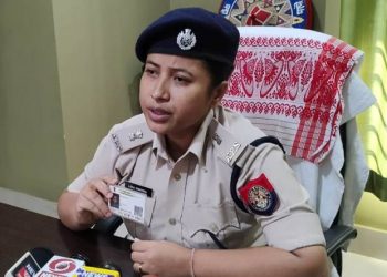 বিহাৰৰ পৰা আগৰতলালৈ পশুখাদ্য কঢ়িয়াই অনা ট্ৰাক ৰাষ্ট্ৰীয় ঘাইপথৰ পৰা অপহৰণ: এজনক গ্ৰেপ্তাৰ