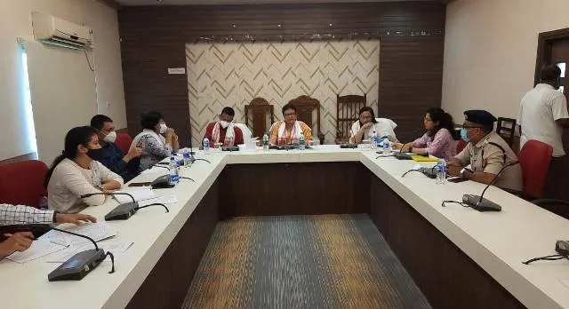 গোলাঘাটত অসম ৰাজ্যিক শিশুৰ অধিকাৰ সুৰক্ষা আয়োগৰ পৰ্যালোচনা বৈঠক