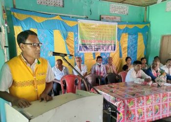 ‘হয় আমাৰ চাকৰি নিয়মীয়া কৰক, অন্যাথা চৰকাৰে আমাক গুলীয়াই মাৰক’,অপ্ৰাদেশীকৃত শিক্ষক-কৰ্মচাৰীৰ ক্ষোভ