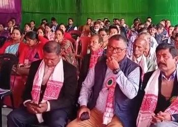 তিনি দিনৰ ভিতৰত শিক্ষকৰ সমস্যা সমাধানৰ দাবী অসম ৰাজ্যিক প্ৰাথমিক শিক্ষক সন্মিলনীৰ