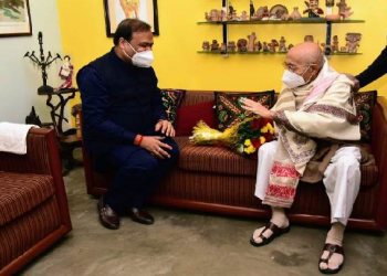 CM meet Gyanpeeth Awardee Nilmani Phukan