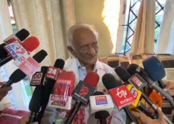 কথাশিল্পী ইমৰাণ শ্বাহক আনুষ্ঠানিক ভাবে পদ্মশ্ৰী সন্মান প্ৰদান