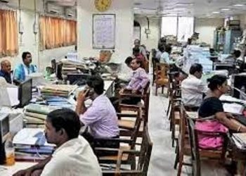 অসম চৰকাৰৰ কৰ্মচাৰীলৈ সুখবৰ: মৰগীয়া বানচ ৩ শতাংশলৈ বৃদ্ধিৰ নিৰ্দেশ বিত্ত বিভাগৰ