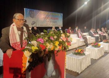 দেৱতাৰ ভাও ধৰা নেতাবোৰে মুখেৰে যি কয় তাৰ ওলোটাটোহে কৰে: ডঃ হীৰেন গোহাঁই