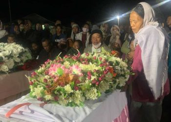 নাগালেণ্ডৰ সেনাৰ বৰ্বৰতাত নিহত যুৱকৰ পিতৃয়ে ক’লে, “ন্যায় মানে ধন নহয়; দোষী সেনা বিষয়াসকলক শাস্তি দিয়ক”