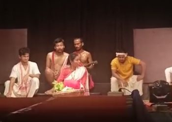 হাঁহচৰাত তিনিদিনীয়া কাৰ্য্যসূচীৰে নাট মহোৎসৱ আৰম্ভ