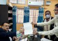 নিযুক্তিৰ নামত প্ৰতিবন্ধীক প্ৰতাৰণা: স্বাস্থ্য সেৱা সঞ্চালকক স্মাৰকপত্ৰ প্ৰদান