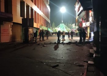 প্ৰচণ্ড বিস্ফোৰণে কঁপালে শ্বিলং, লকডাউনৰ বাবেই ৰক্ষা পৰিল বহুজনৰ প্ৰাণ
