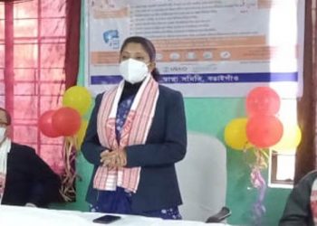 বঙাইগাঁৱত চিকিৎসকৰ নিদানপত্ৰ অবিহনে ঔষধ প্ৰদান কৰা ফাৰ্মাচিষ্ট আৰু হোমিওপেথিক ফাৰ্মাচিষ্টৰ বিৰুদ্ধে এজাহাৰ দাখিলৰ নিৰ্দেশ
