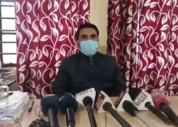 ভুৱা ৰেচন কাৰ্ডৰ জৰিয়তে চৰকাৰী চাউল গ্ৰহণ কৰি থকাৰ অভিযোগ বিজেপি নেত্ৰীৰ বিৰুদ্ধে