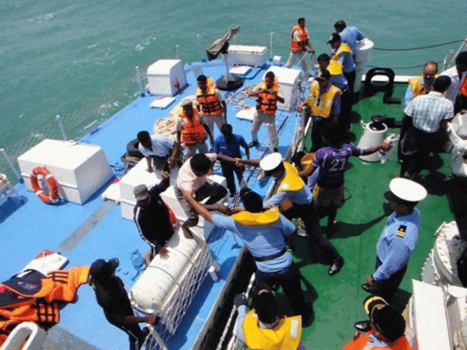 Indian fishermen arrested by Sri Lankan Navy