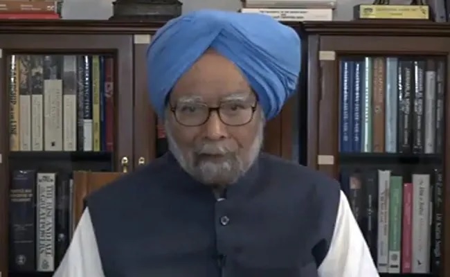 Manmohan Singh Blasts PM Modi