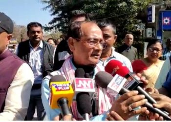 বিশ্বনাথ চাৰিআলি পৌৰসভা নিৰ্বাচনত প্ৰাৰ্থীৰ মনোনয়ন পত্ৰ দাখিল