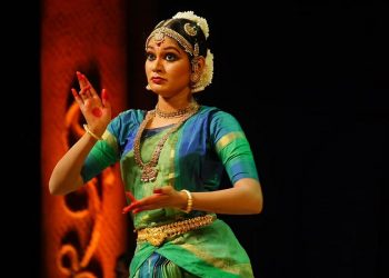 Kerala temple bars artist over religion