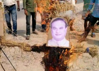 effigy burns by AASA