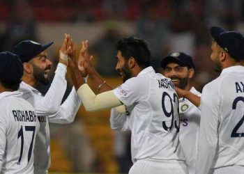 ভাৰতীয় পেচাৰৰ ধুমুহাত বিপৰ্যস্ত শ্ৰীলংকা; দ্বিতীয় টেষ্টৰ প্ৰথম দিনাই চালকৰ আসনত ভাৰত