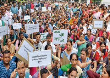 প্ৰতিবাদলৈ ভয়! ৰাজ্যৰ প্ৰান্তে প্ৰান্তে আৰক্ষীয়ে আবদ্ধ কৰিছে টেট উত্তীৰ্ণ শিক্ষকক