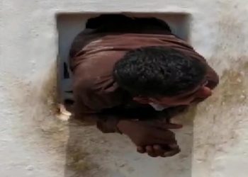 Thief Gets Stuck In Hole