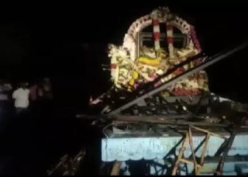 11 Electrocuted In Tamil Nadu Temple