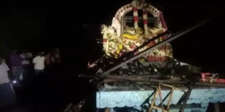 11 Electrocuted In Tamil Nadu Temple