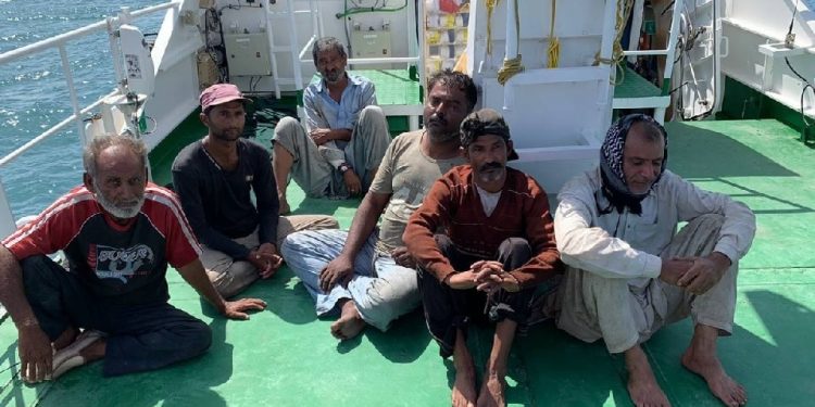 Pakistani boat apprehended near Gujarat coast