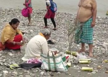 আজি অশোকাষ্টমী: ৰাজ্যজুৰি ভক্তৰ পূণ্যস্নান
