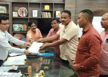 চাৰিলেনযুক্ত পথ নিৰ্মাণকাৰী সংস্থাই ২৭৯ জন থলুৱা উপ- ঠিকাদাৰক শোধাইছে ৰামটাঙোন