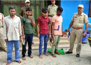 কলিয়াবৰত নকল সোণৰ বেহা; ধৃত ৪ জন লোক