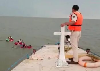 boat capsize in Odisha’s Chilika Lake