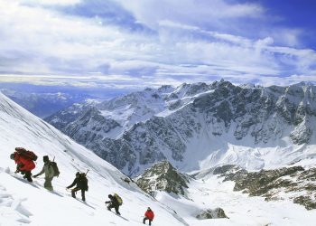 Indian woman died in Everest