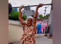 Old Woman Deadlift