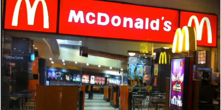 Lizard in cold drink in McDonald’s outlet