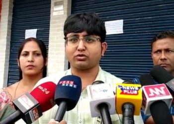 তলা ওলমিল বিশ্বনাথ চাৰিআলিৰ “ডমিন’জ” আৰু “কে এফ চি”ত , কিন্তু কিয়?