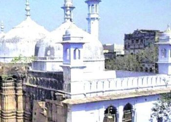 জ্ঞানৱাপী মছজিদ বিতৰ্ক: উচ্চতম ন্যায়ালয়ে বাৰাণসী জিলা ন্যায়াধীশৰ ওচৰলৈ পঠিয়ালে গোচৰ