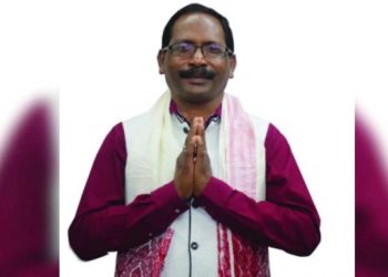 জ্বৰে এৰিলেও কৰ্পটিয়ে নেৰে! ক্ষমা খুজি বিপদহে চপালে নেকি মন্ত্ৰী সঞ্জয় কিষাণে?