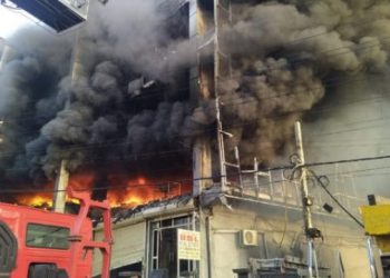 দিল্লীৰ বহুমহলীয়া অট্টালিকাত ভয়াবহ অগ্নিকাণ্ড; অগ্নিদগ্ধ হৈ ২৭ জনৰ মৃত্যু, আহত বহুলোক