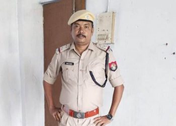 চেলেংহাট আৰক্ষী চকীৰ ভাৰপ্ৰাপ্ত আৰক্ষী বিষয়া ভূপেন দিহিঙ্গীয়াৰ মূৰত গুলি কৰি আত্মহত্যা