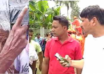 Flood in Assam: ‘পলিটিক্স নকৰিবা বন্ধু’! বান সাহায্য নোপোৱা বন্যাৰ্তৰ ক্ষোভৰ সন্মুখীন হ’ল ভৱেশ কলিতা